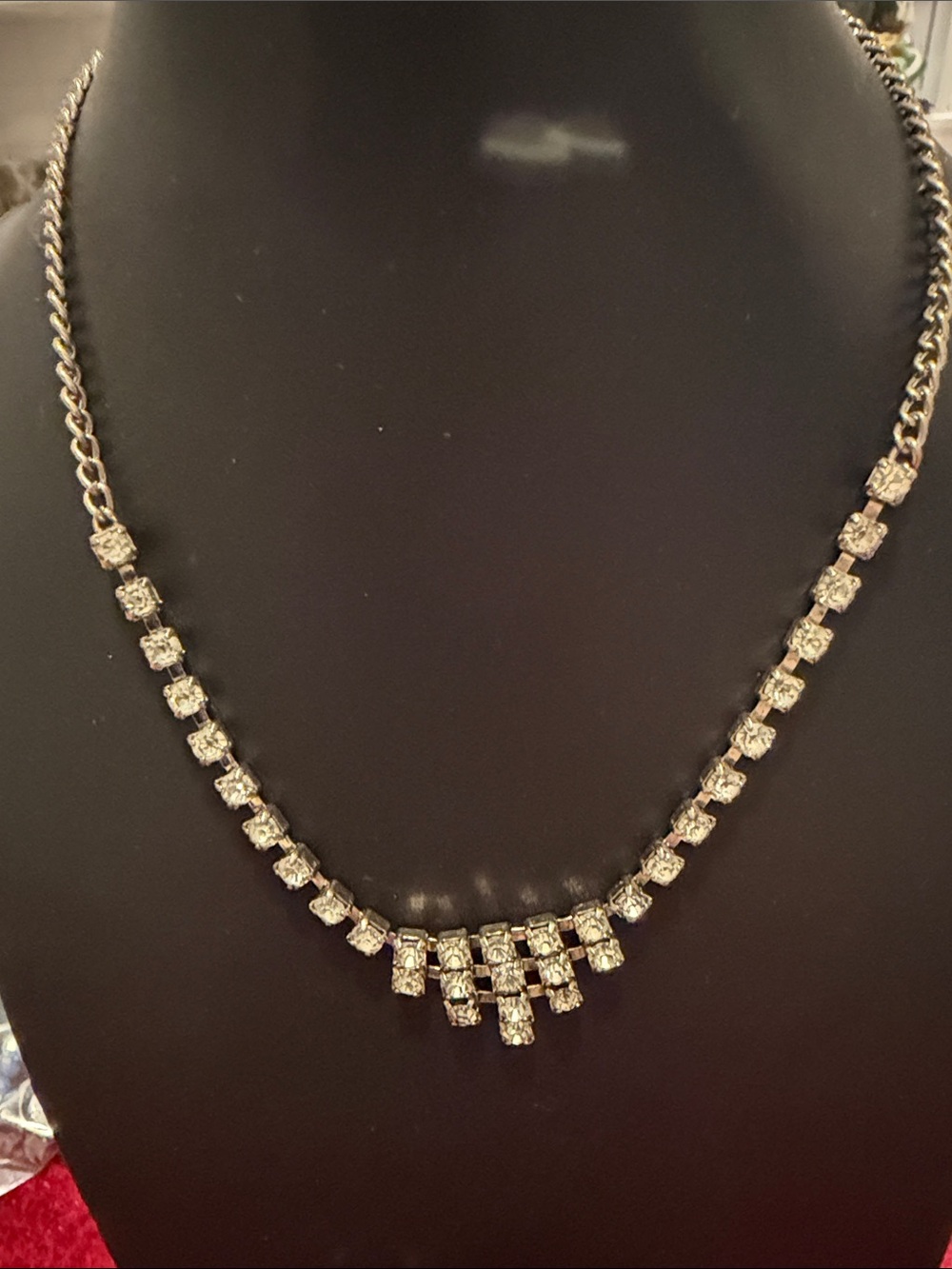 Coro Vintage rhinestone Crystal Cascade Silver-Tone Necklace 15” great condition